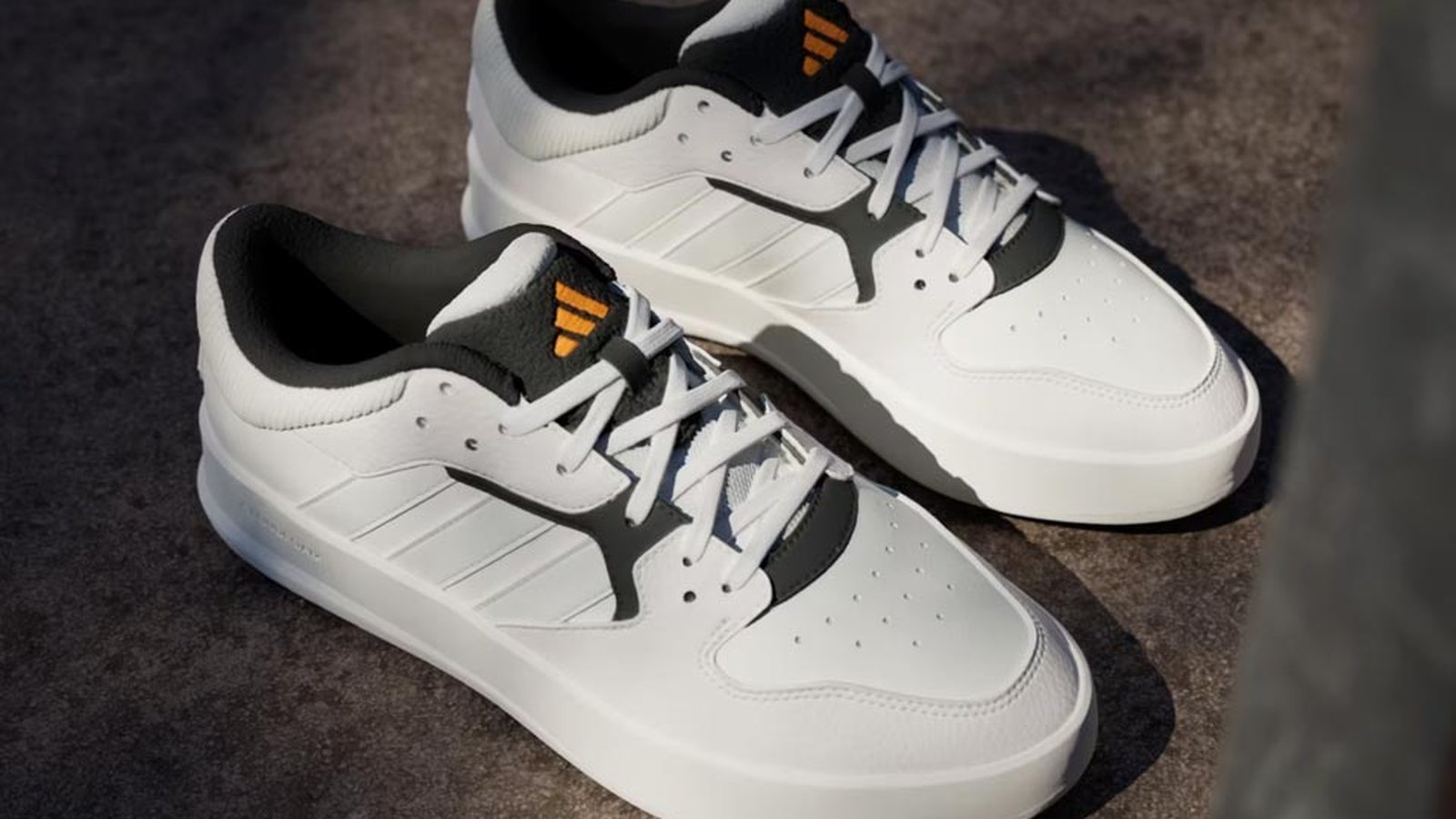 Novas peças no Outlet da Netshoes com desconto: Asics, Adidas, Puma e mais