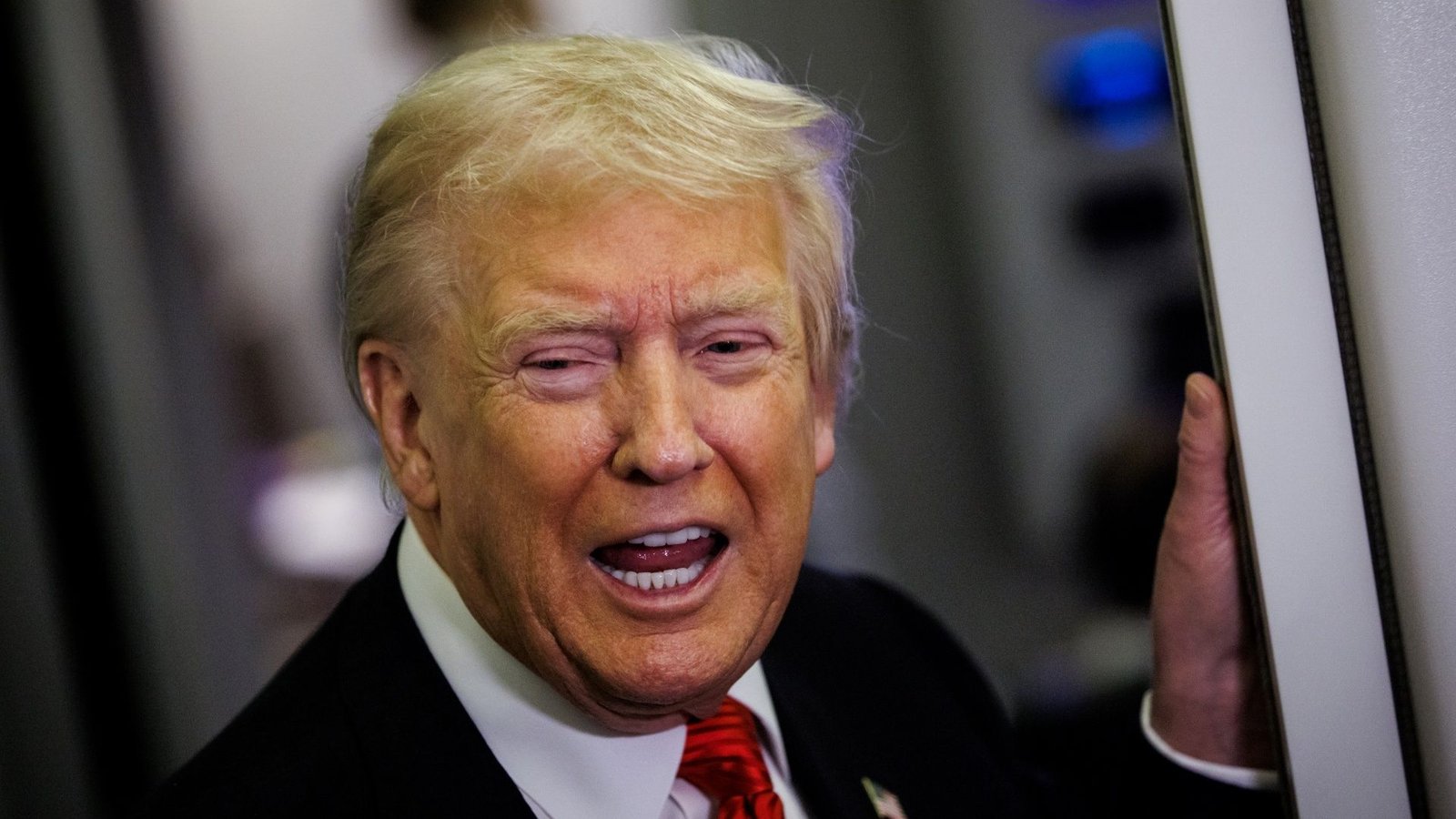 Trump diz que empresas de IA terão que arcar com energia dos data centers