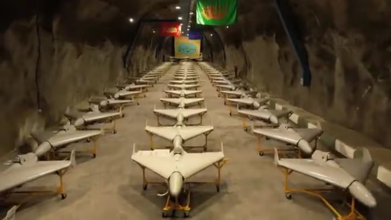 Vídeo mostra 'túnel de drones' do Irã preparados para ataque
