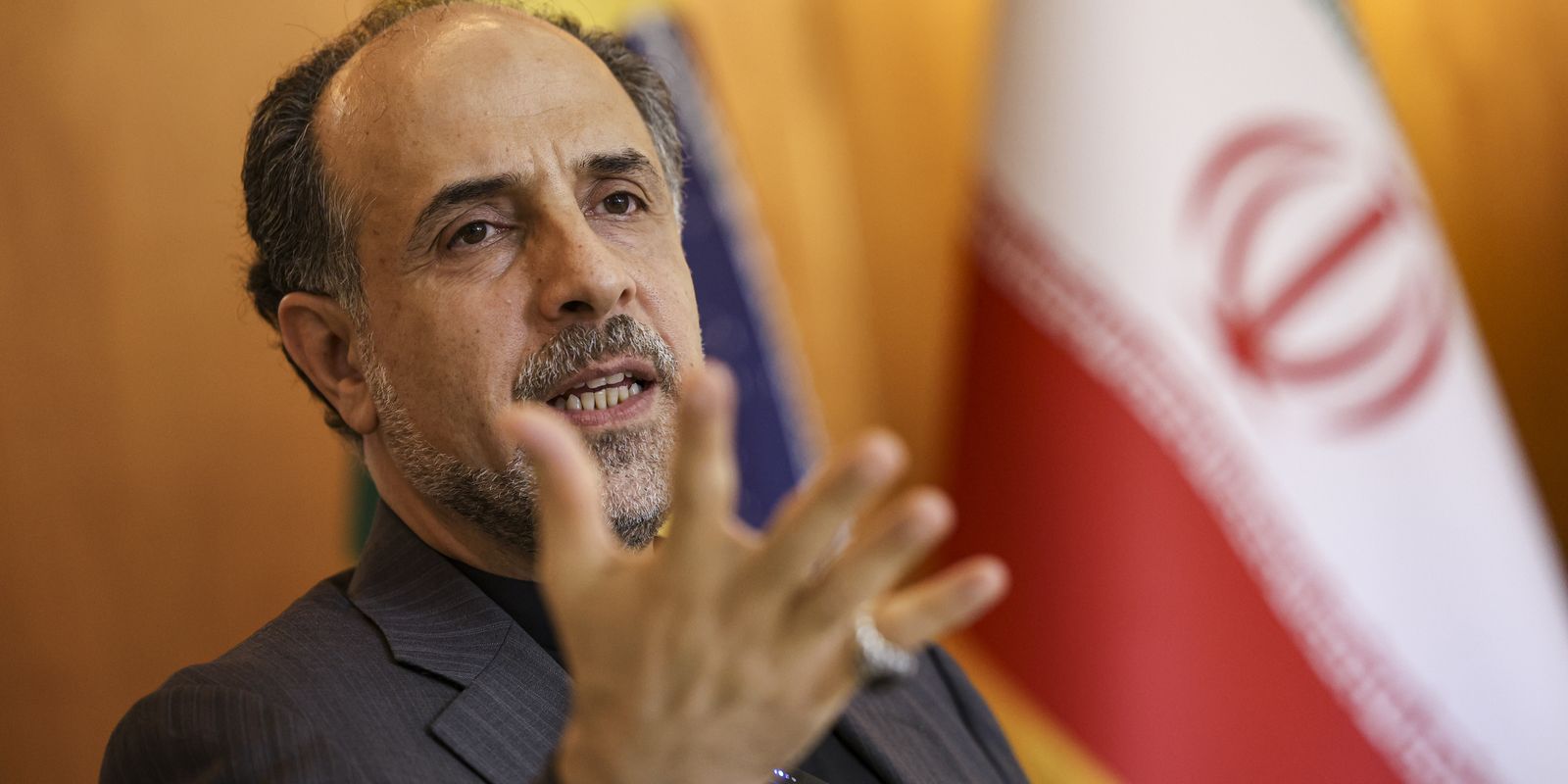 EUA não têm moral para tentar comandar o mundo, diz embaixador do Irã