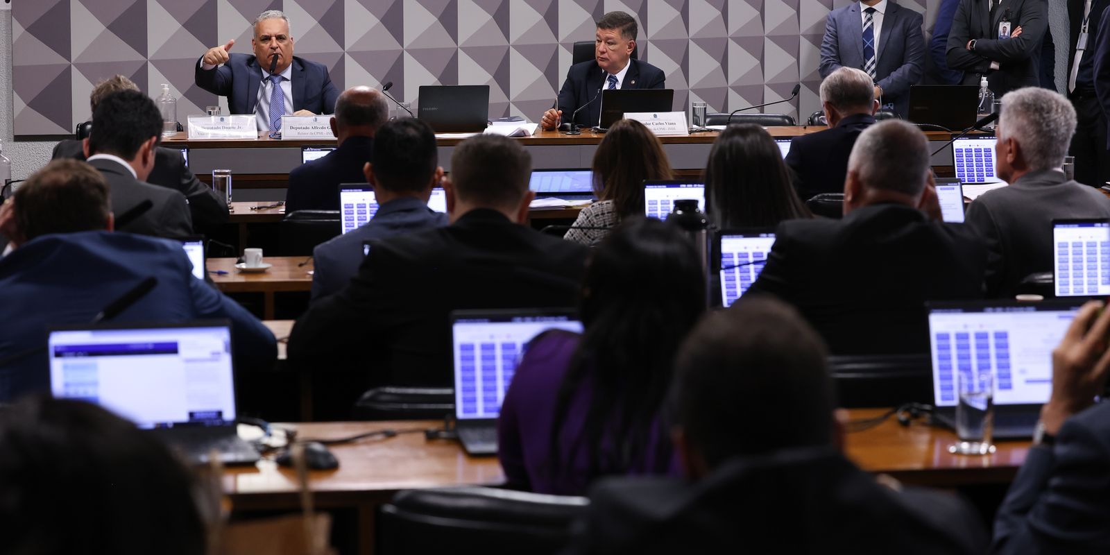 André Mendonça vai relatar pedido de prorrogação da CPMI do INSS