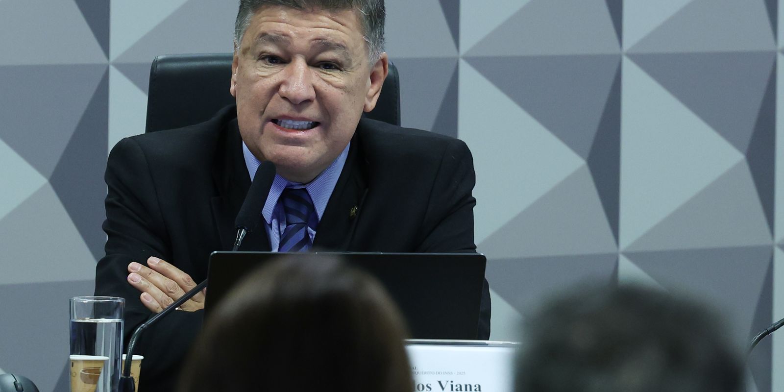 Carlos Viana diz que pedido de Dino para explicar emendas é retaliação