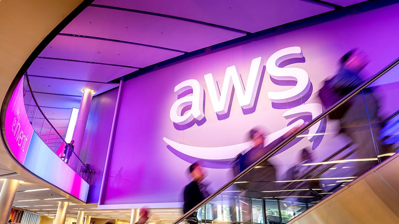 Servidores da Amazon são atingidos por novo ataque do Irã