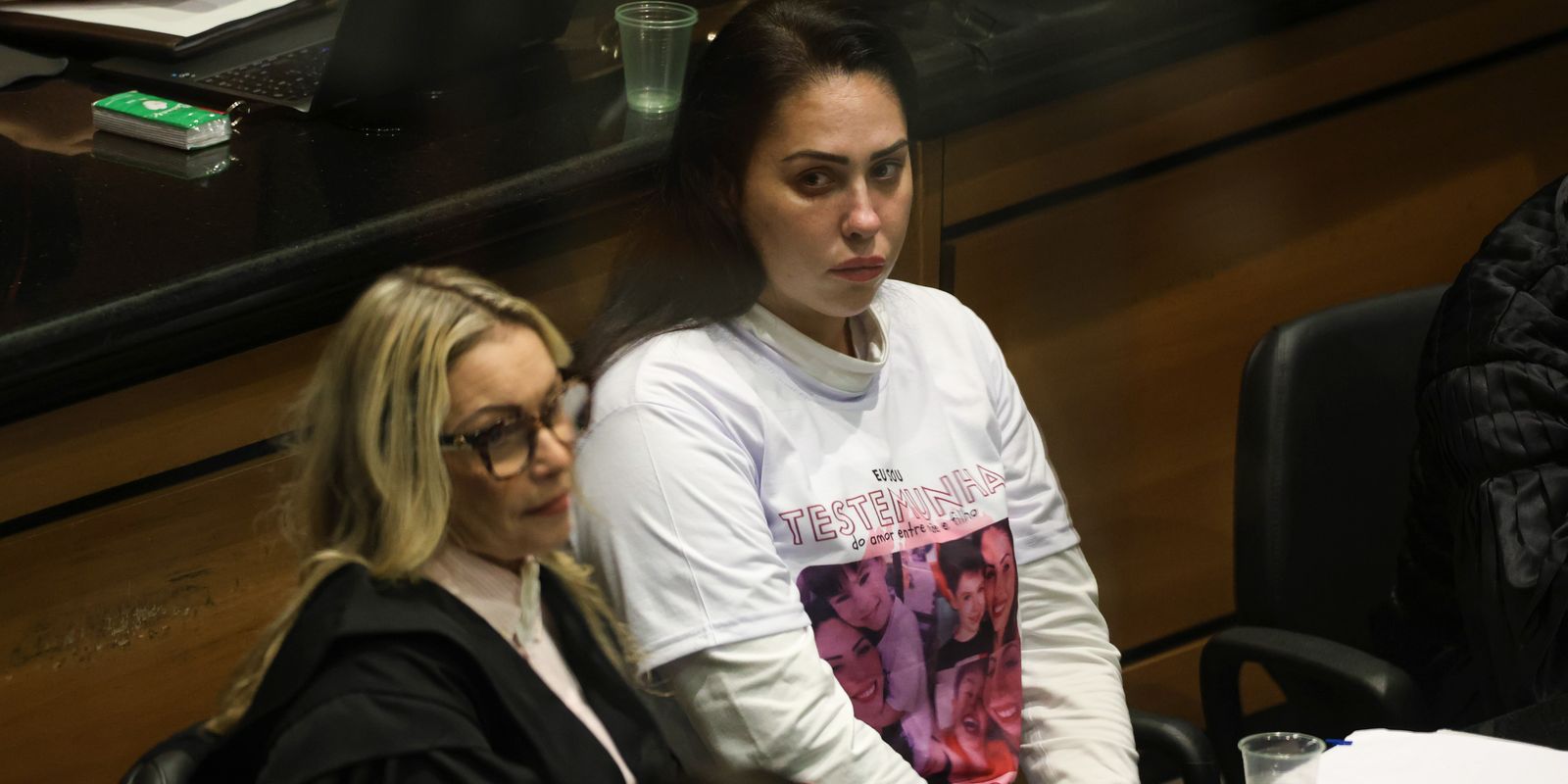 Monique Medeiros se entrega à polícia e volta a ser presa