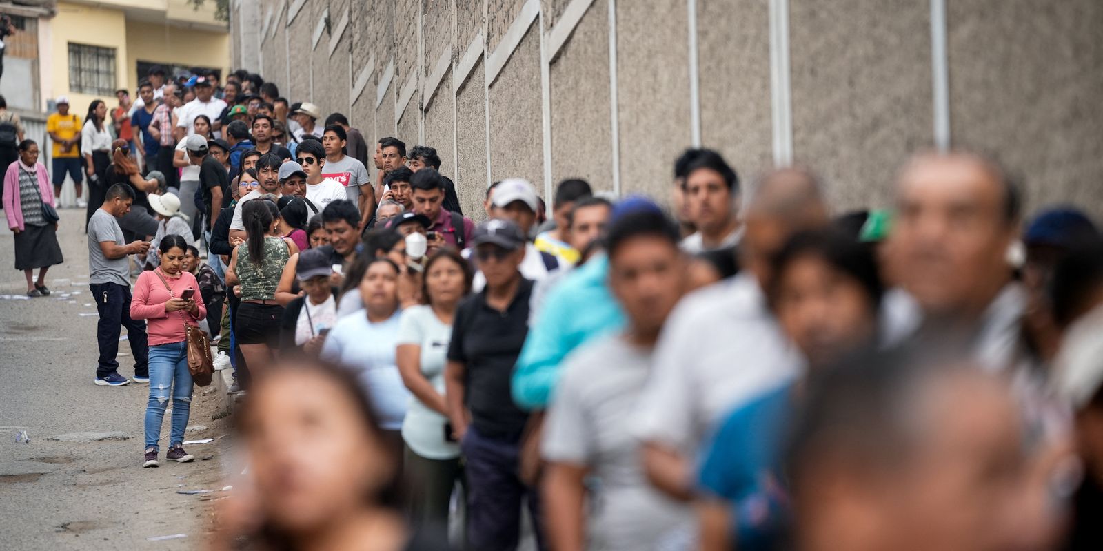 Chefe eleitoral do Peru renuncia após atrasos no primeiro turno