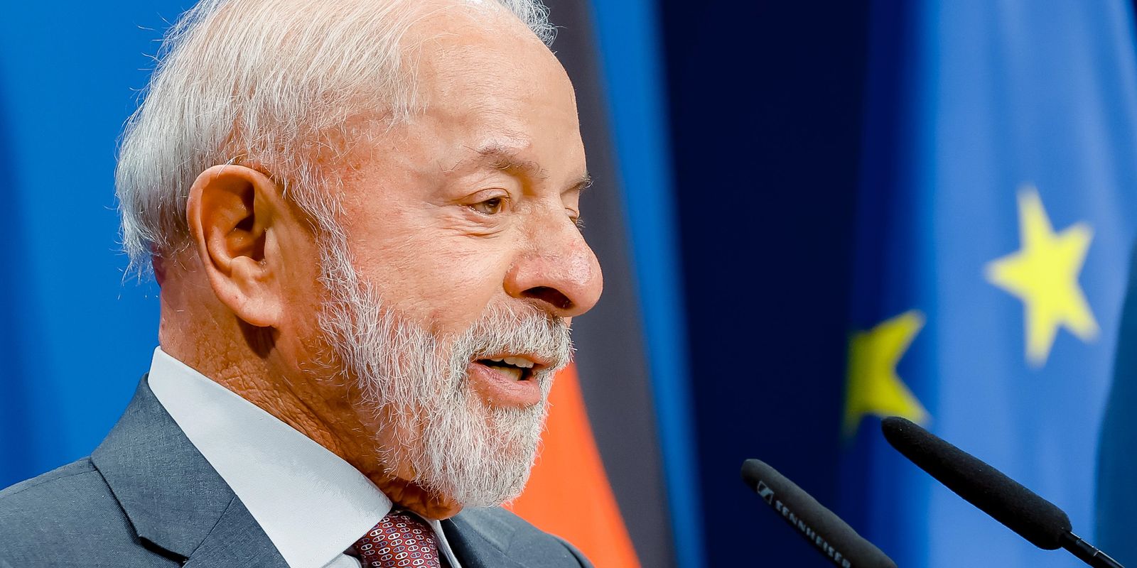 Lula passa por procedimentos médicos e volta ao trabalho na segunda