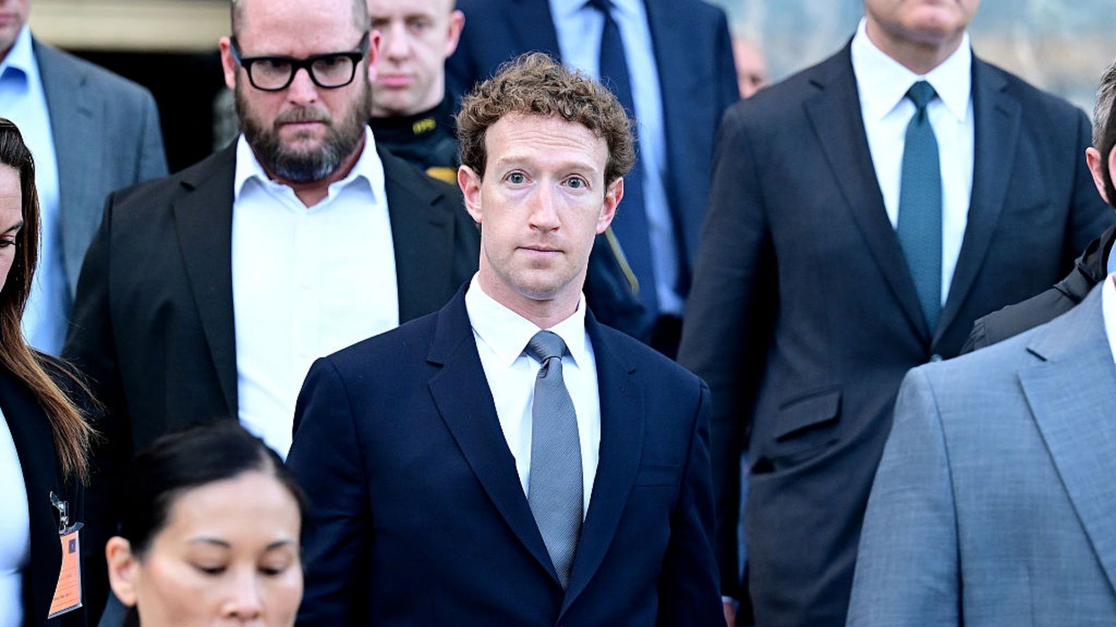 Zuckerberg justifica monitoramento de funcionários para treinar IA e fala em demissões