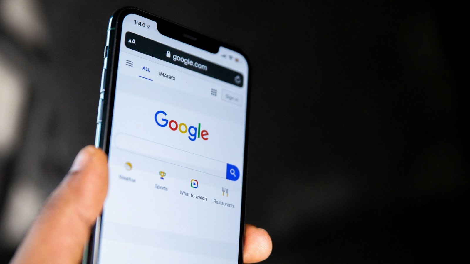 'Risco inaceitável': estudo alerta sobre perigos da IA do Google para crianças