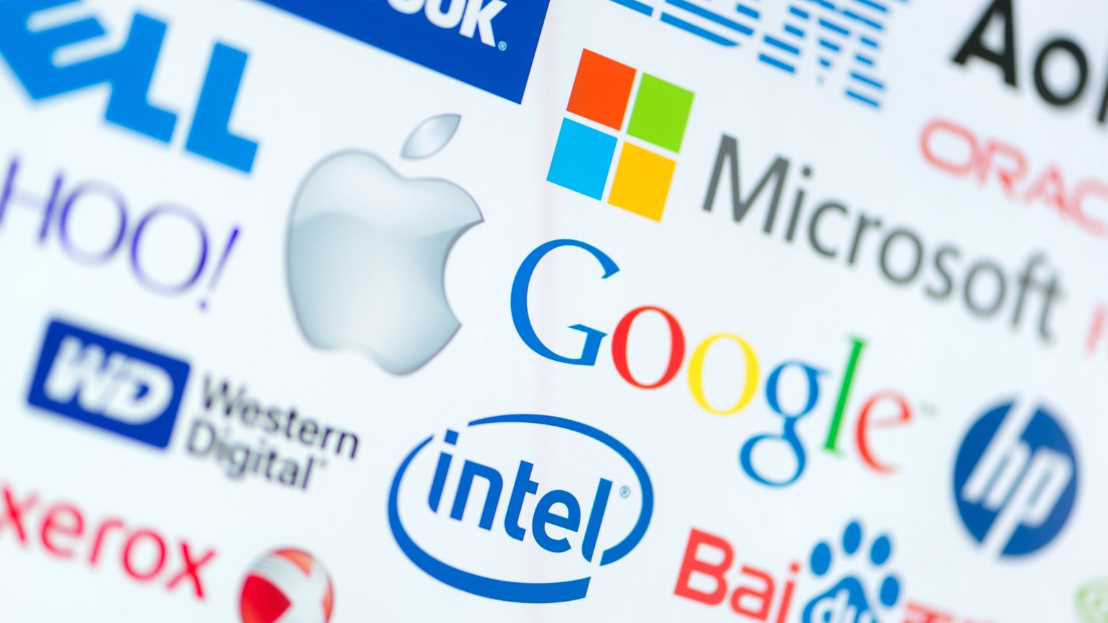 Corrida da IA pressiona caixa e amplia risco financeiro de gigantes de tecnologia