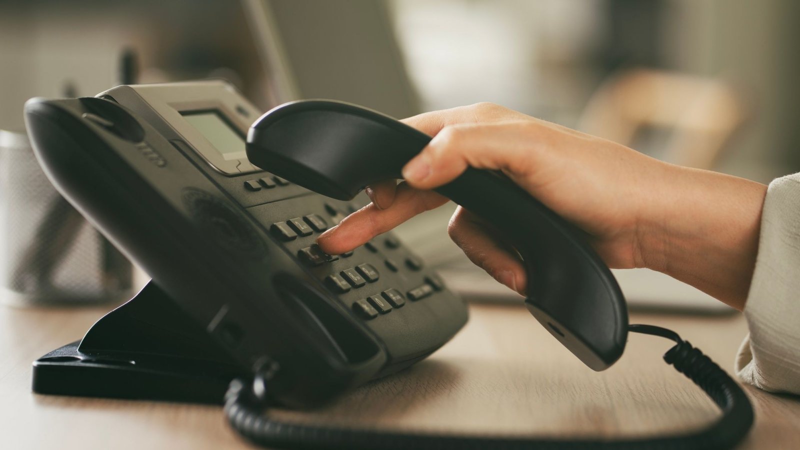 Que fim levou o telefone fixo, a forma clássica de ligar para outras pessoas?
