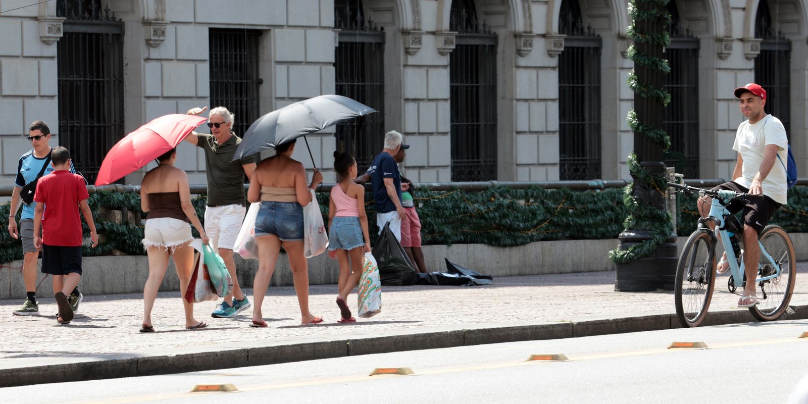 Onda de calor eleva temperaturas em grande parte do país