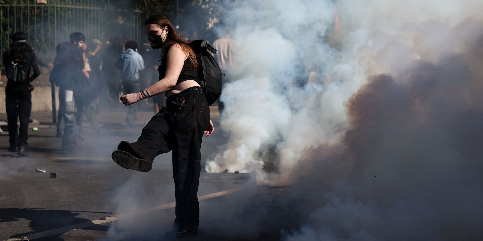 Estudantes franceses voltam a protestar por melhorias na educação