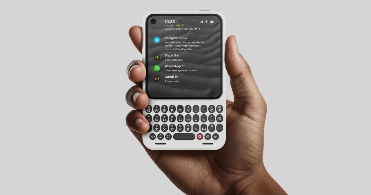 A volta dos celulares com teclado físico?
