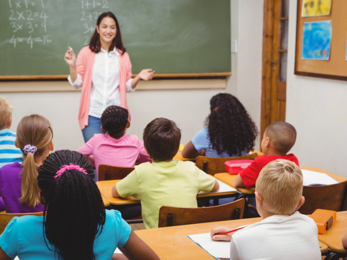 Famurs atualiza orientação aos municípios sobre o enquadramento de profissionais da educação infantil no magistério