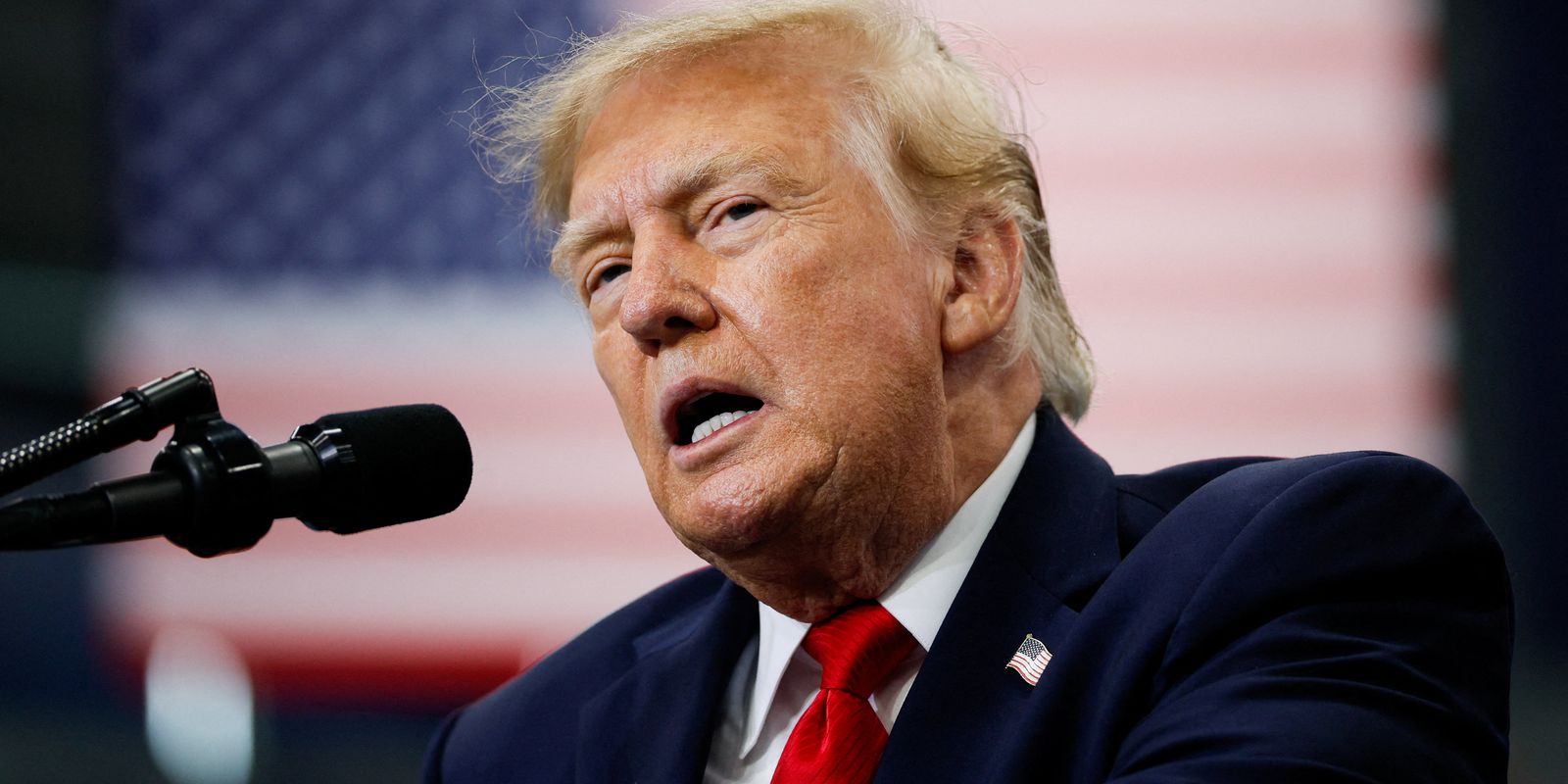 Aprovação de Donald Trump nunca esteve tão baixa, mostra levantamento